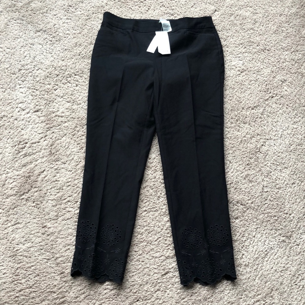 Chicos So Slimming Brigette eyelet hem crop pant
